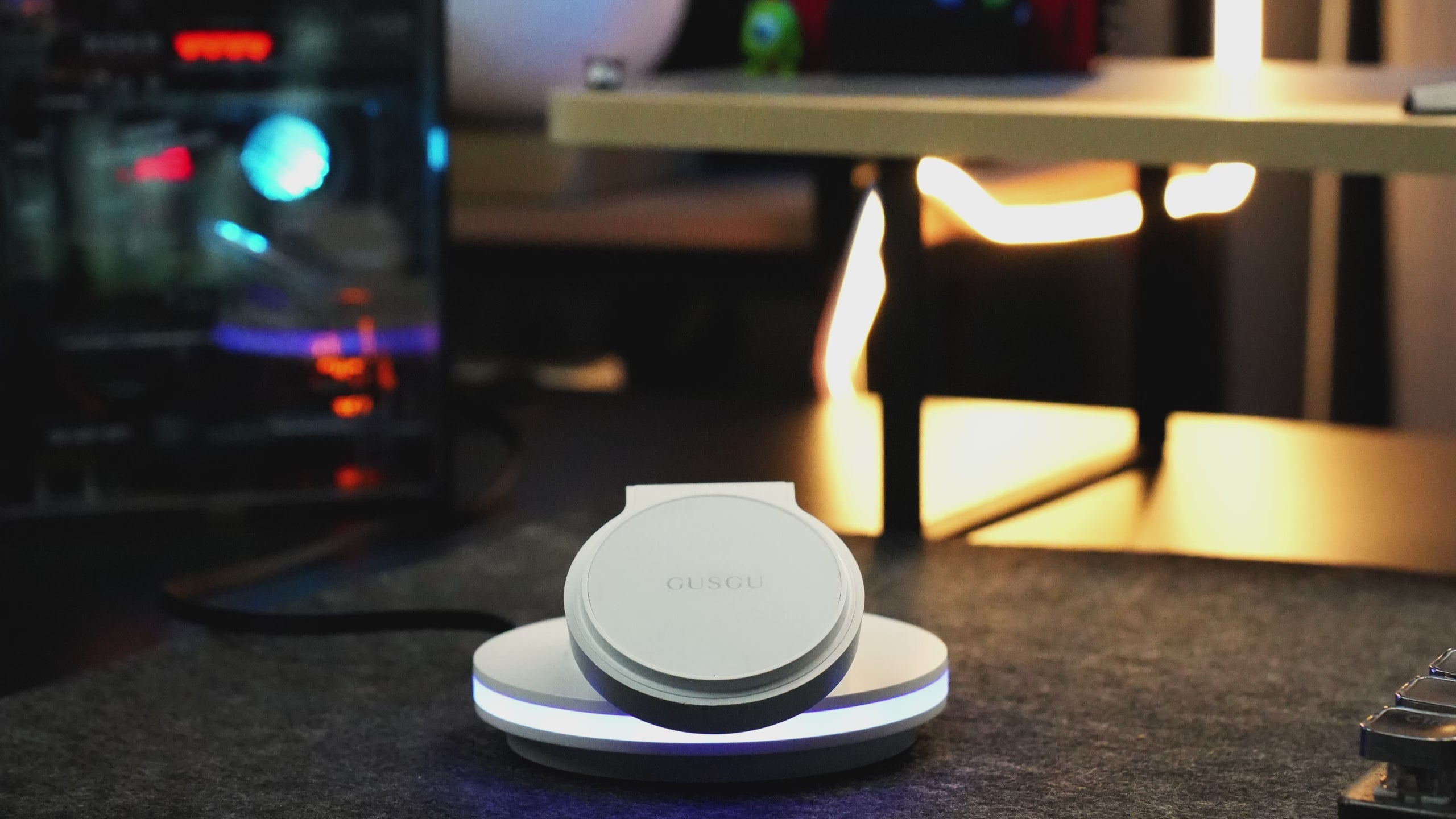 GUSGU C2R Wireless Charging Station